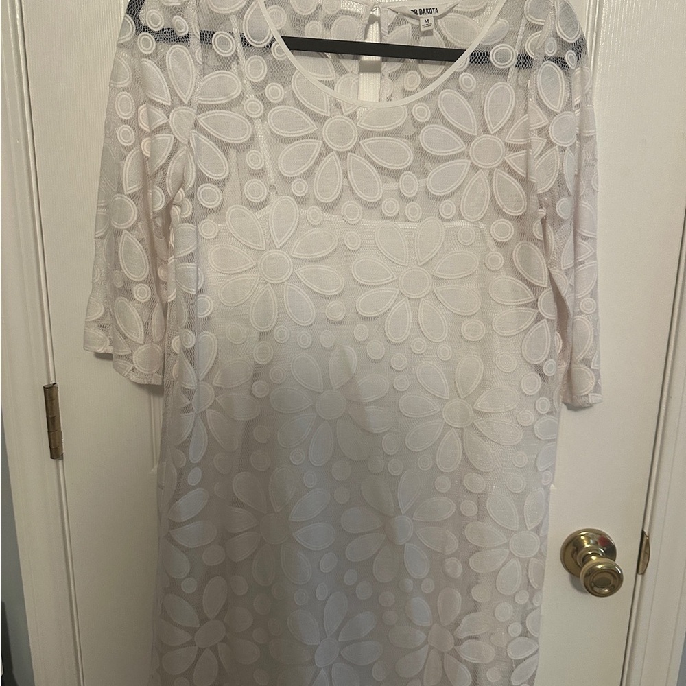 BB Dakota Cream Sheath Midi Dress Scoop Neck 3/4 Sleeve